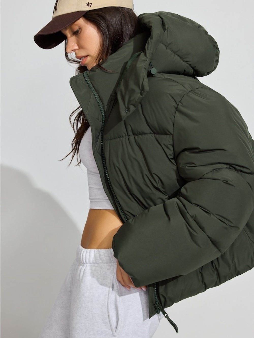NWT Garage Chill Puffer Jacket in rosin green - S/M - Picture 4 of 16
